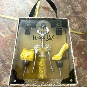 Wine accessory set
